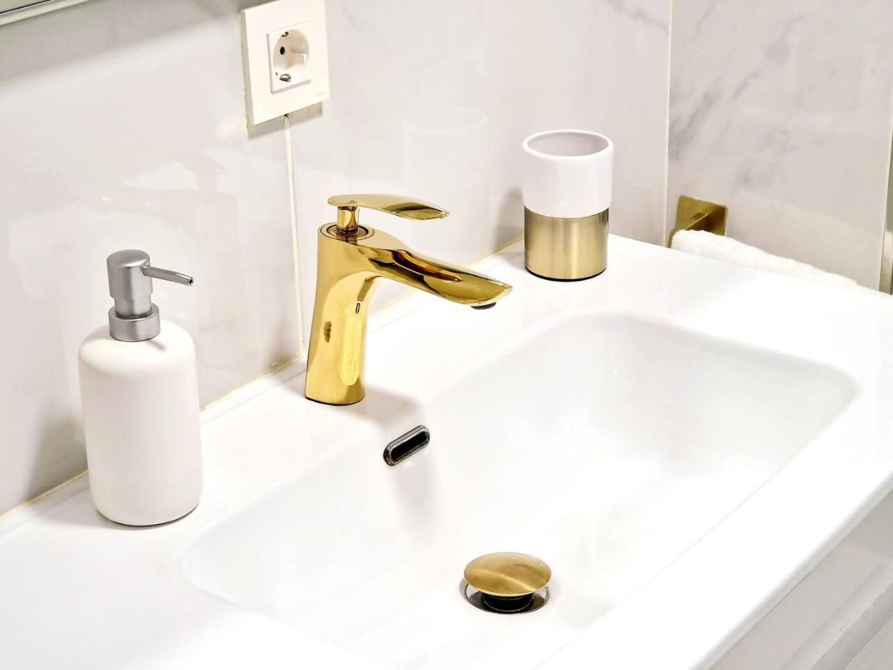 Apartamento Puente Romano Ourense Ngoại thất bức ảnh